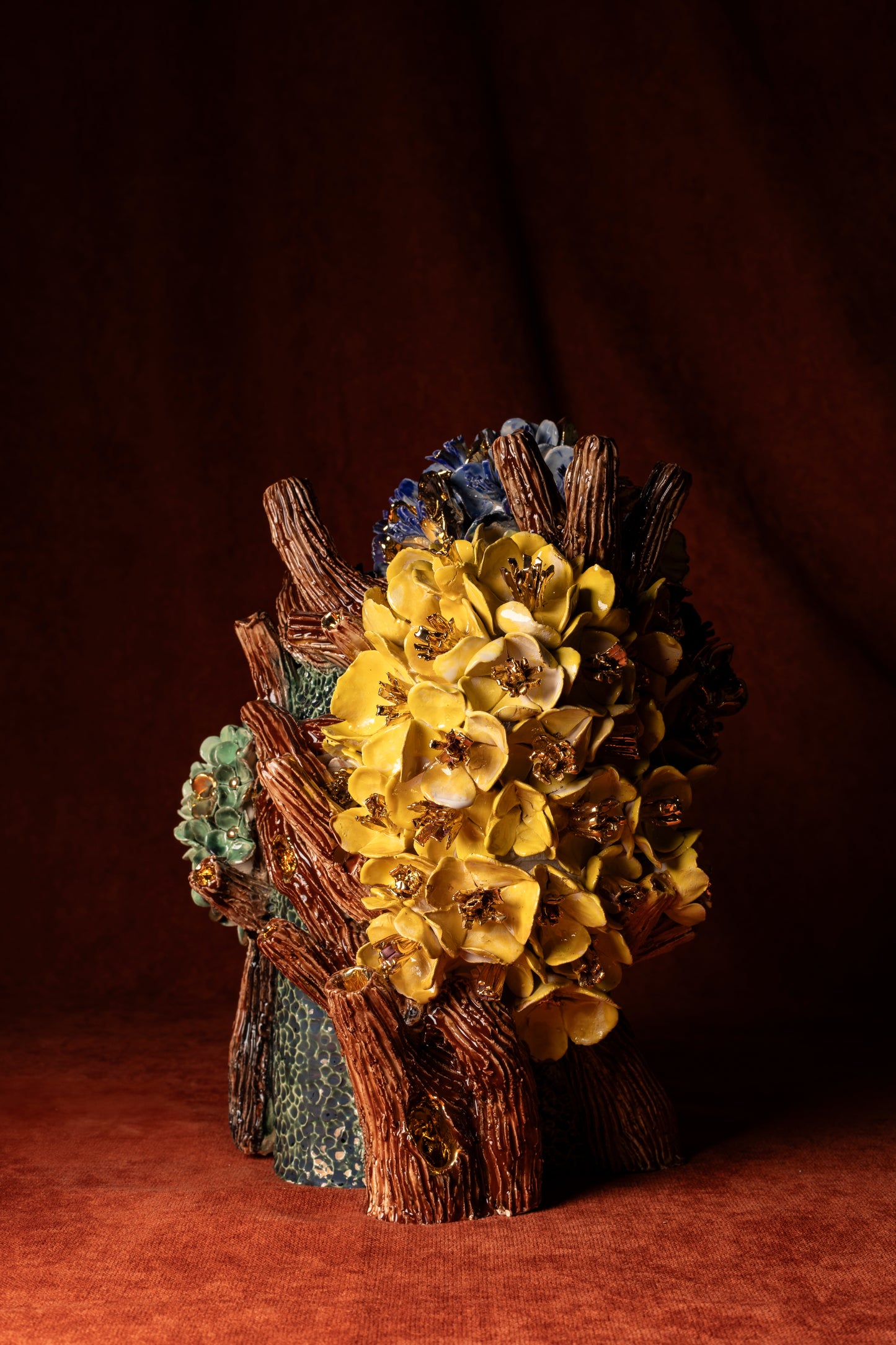 Vase en Céramique Émaillée, Hortensias et Or - Pièce Unique Fait Main