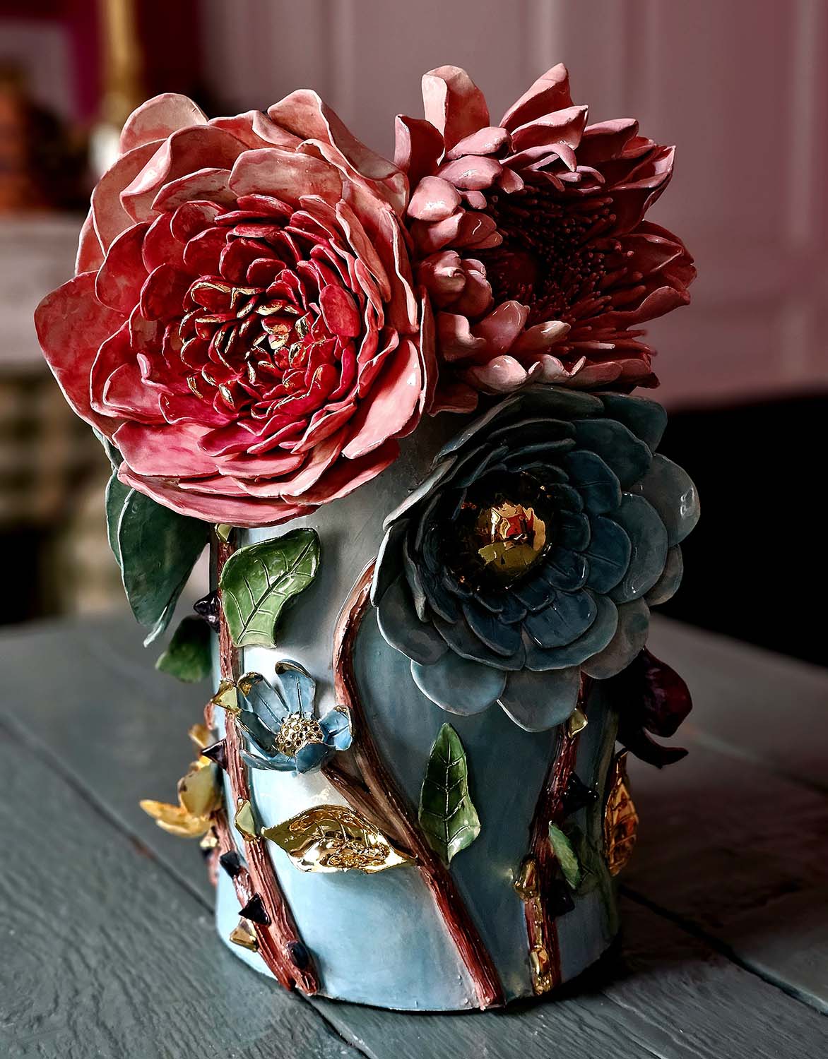 Enamelled earthenware vase gilded with fine 22-carat gold