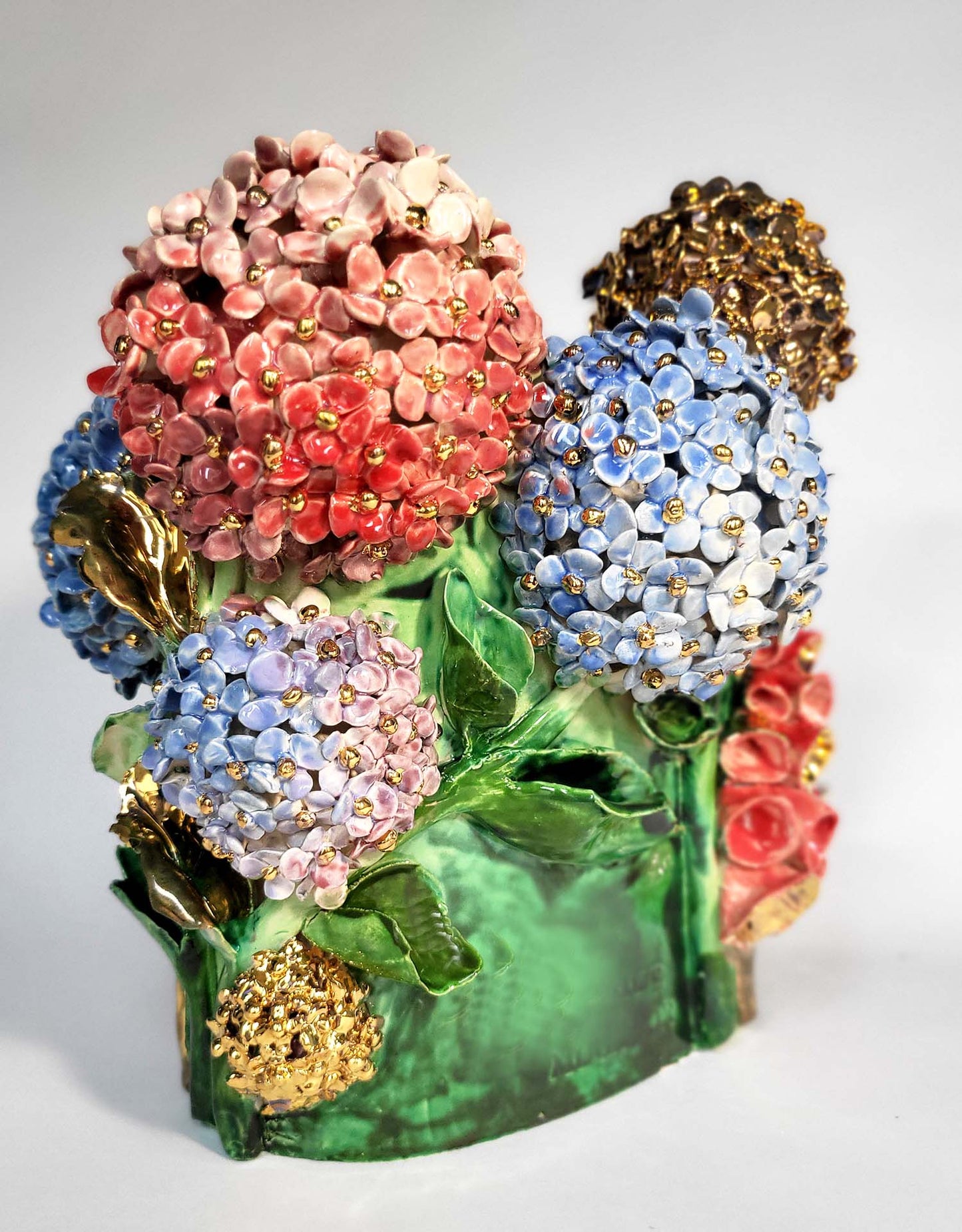 Hydrangea and Foxglove Vase – Unique Handcrafted Piece with fine 22-carat gold
