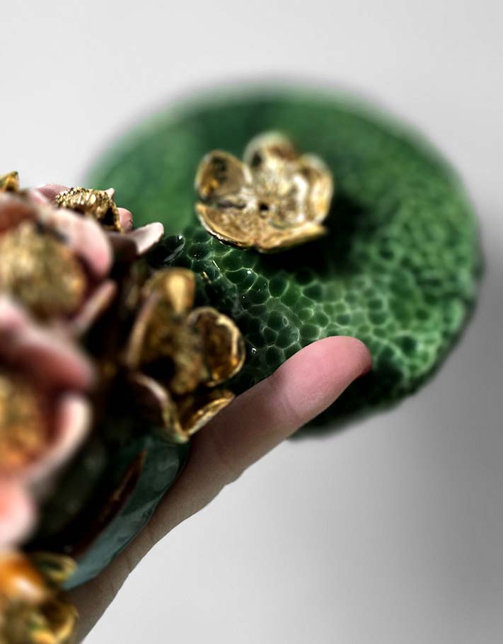 Porte encens Céramique Émaillée, Fleurs de pommier et Or - Pièce Unique Fait Main