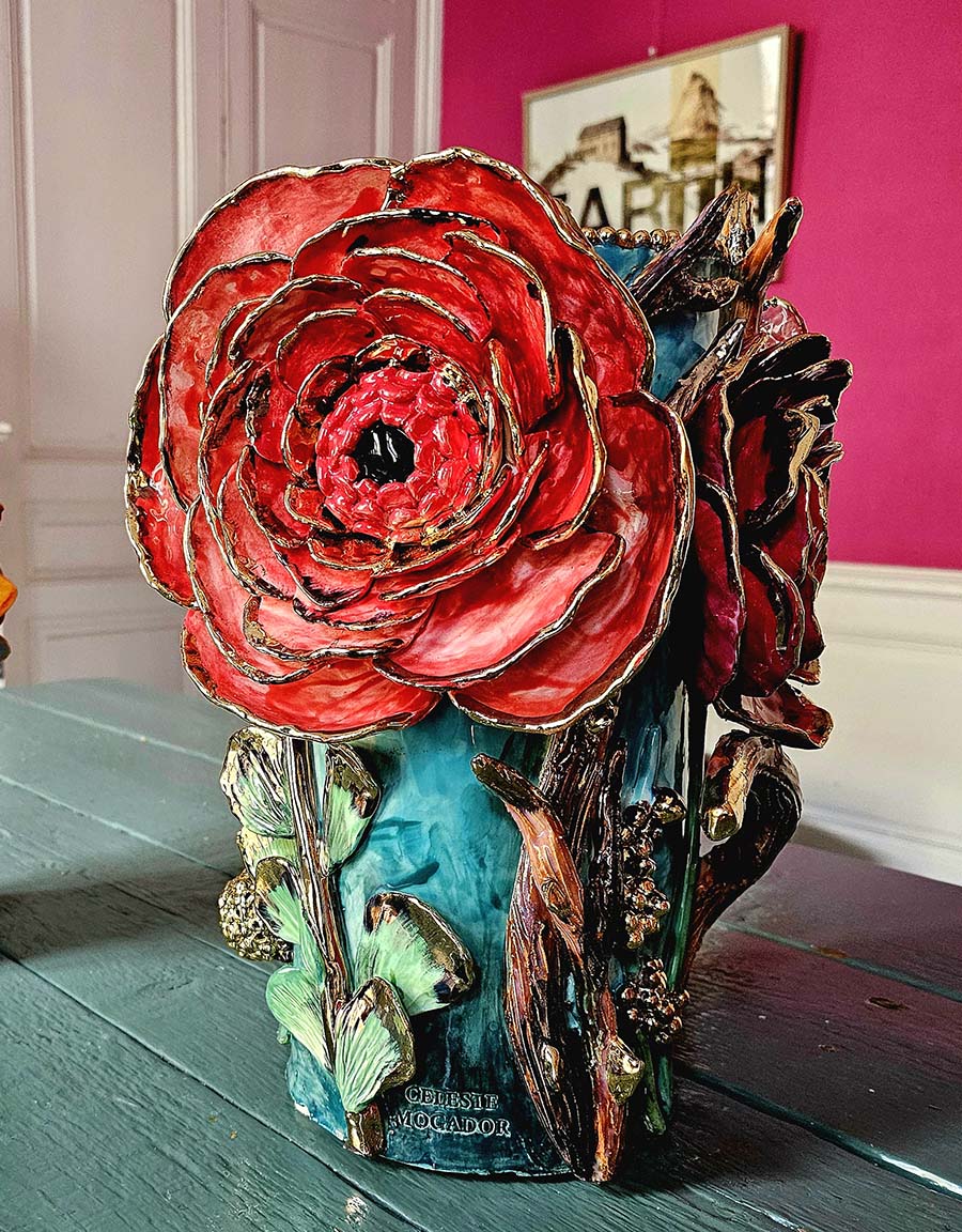 Enamelled earthenware vase gilded with fine 22-carat gold
