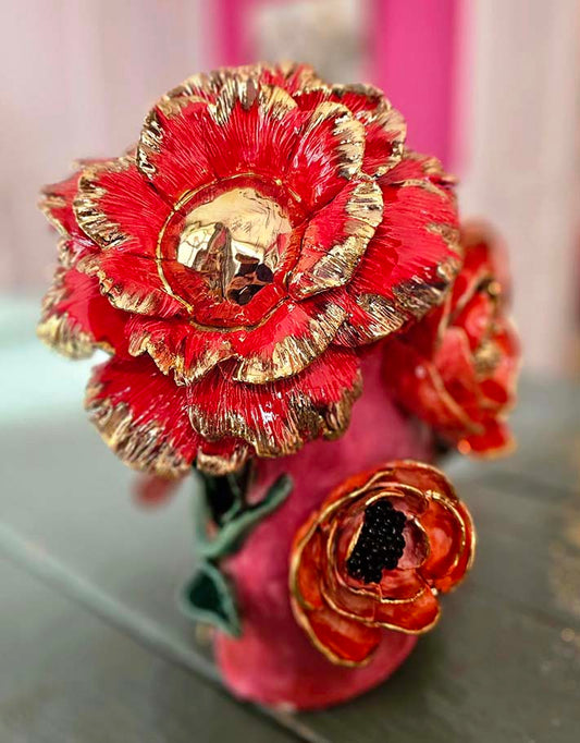 Vase en céramique « Ruby Garden » – Pièce unique avec or fin 22 carats