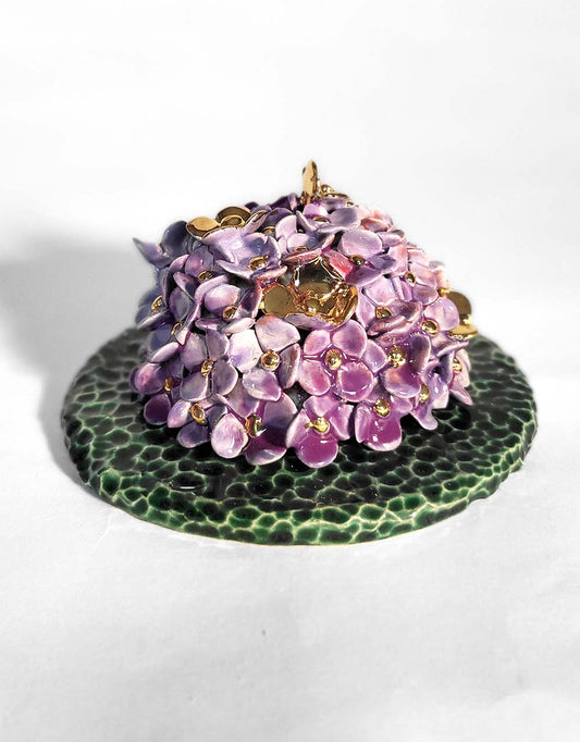 Incense holder with hydrangea decor and 22 carat gold plating