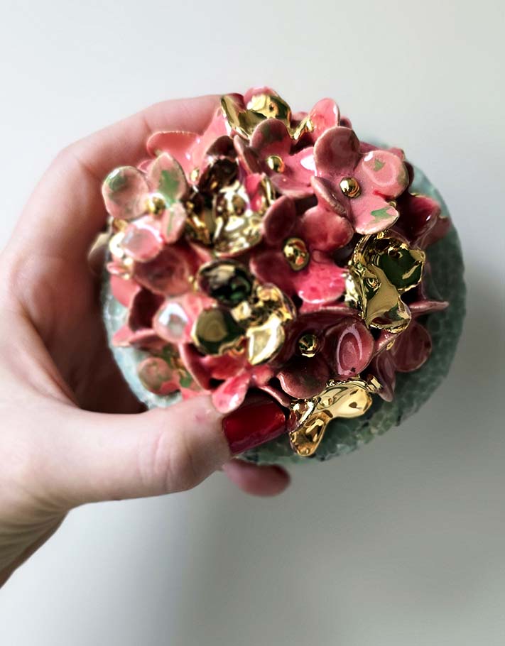 Porte encens Céramique Émaillée, Hortensias et Or - Pièce Unique Fait Main