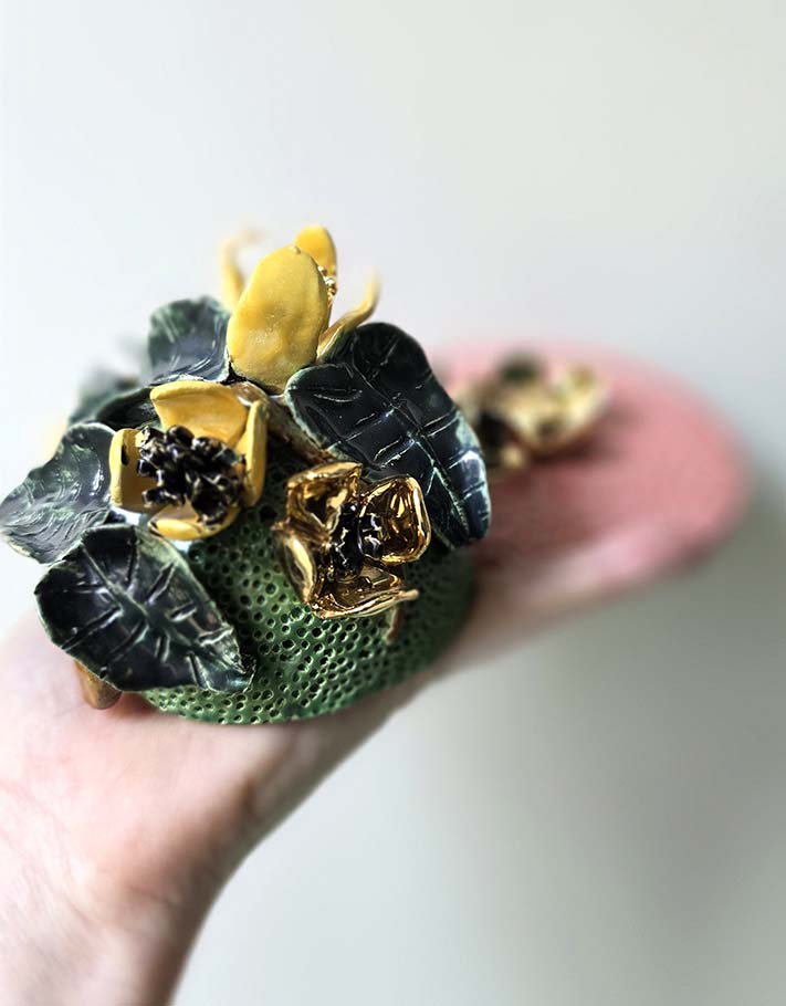 Porte encens Céramique Émaillée, Bouton d'or et Or - Pièce Unique Fait Main