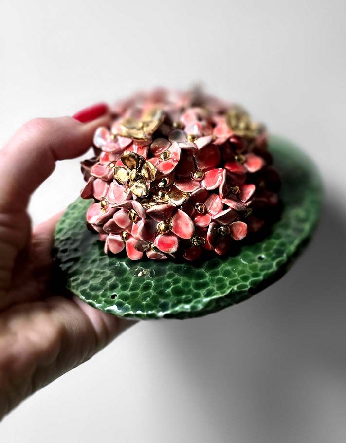 Porte encens Céramique Émaillée, Hortensias et Or - Pièce Unique Fait Main