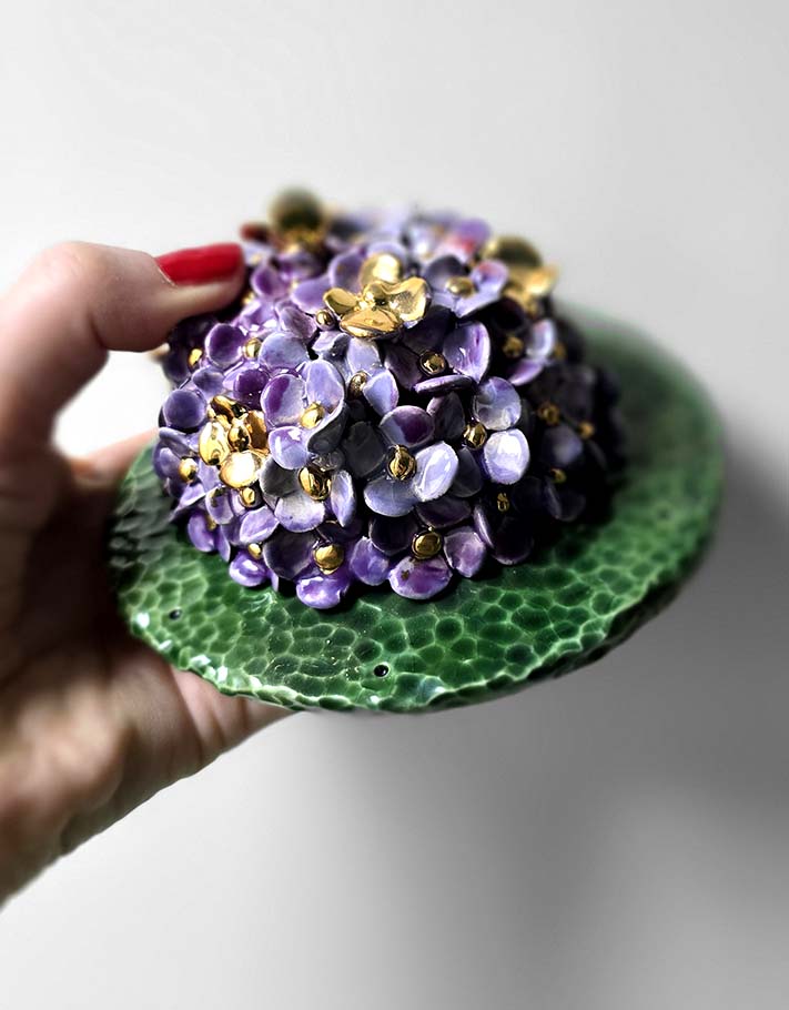 Porte encens Céramique Émaillée, Hortensias et Or - Pièce Unique Fait Main