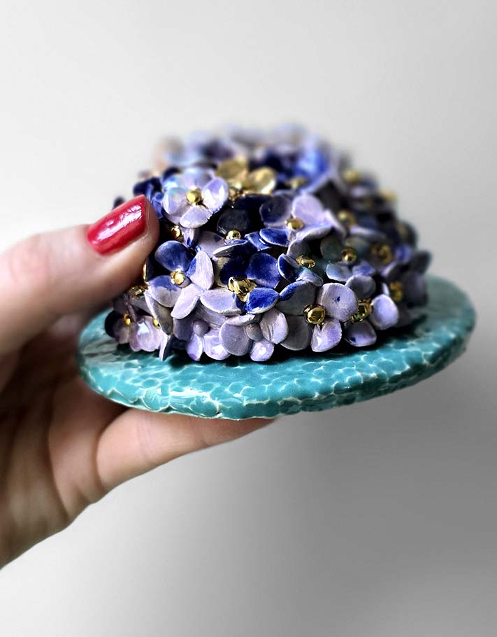 Porte encens Céramique Émaillée, Hortensias et Or - Pièce Unique Fait Main
