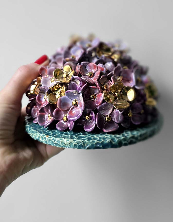 Porte encens Céramique Émaillée, Hortensias et Or - Pièce Unique Fait Main