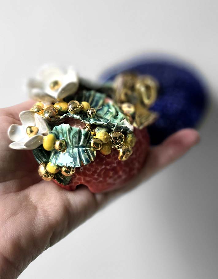 Porte encens Céramique Émaillée, fleurs blanches & mimosa - Pièce Unique Fait Main