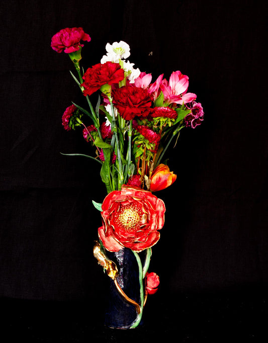 Enamelled earthenware vase gilded with fine 22-carat gold